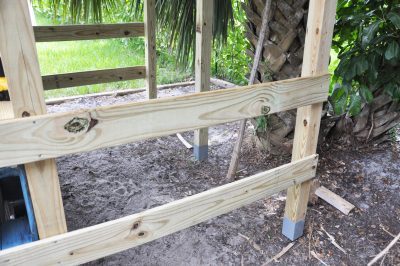 Création d'un Bar à Cocktail Tiki Maison : Le Guide Complet Etape 4 cotés